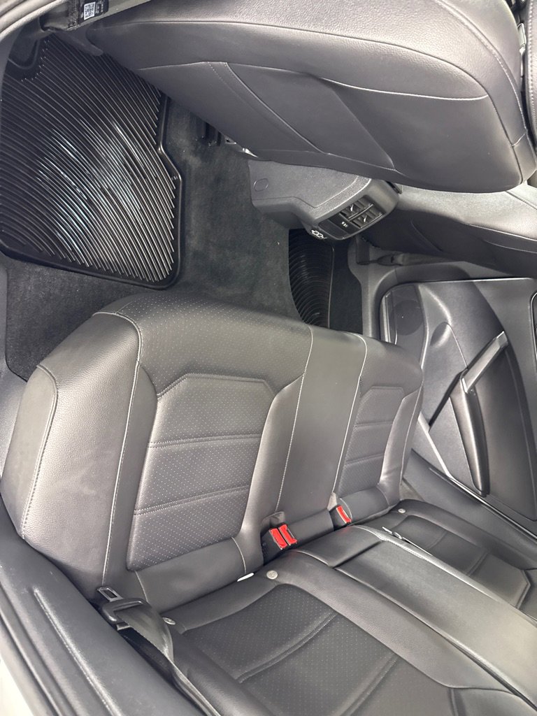 Used 2019 Volkswagen Passat 2.0T SE R-Line image 19