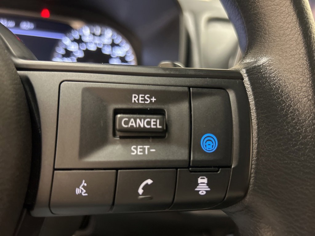 Used 2024 Nissan Rogue SV image 22