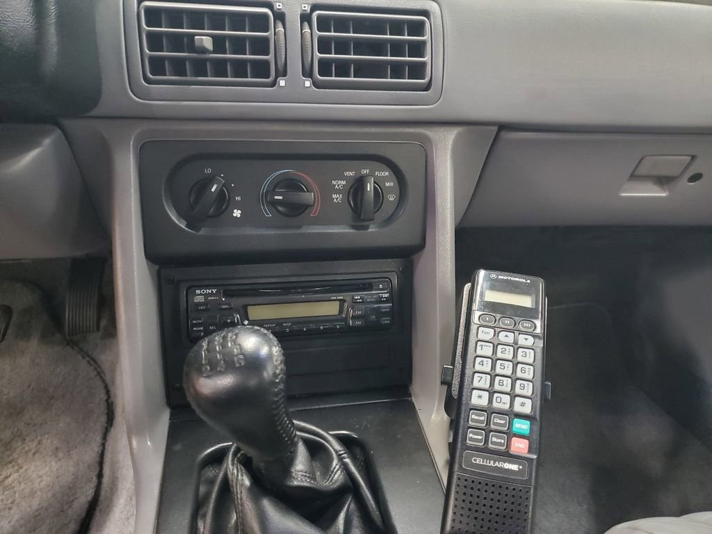 Used 1993 Ford Mustang Cobra image 15