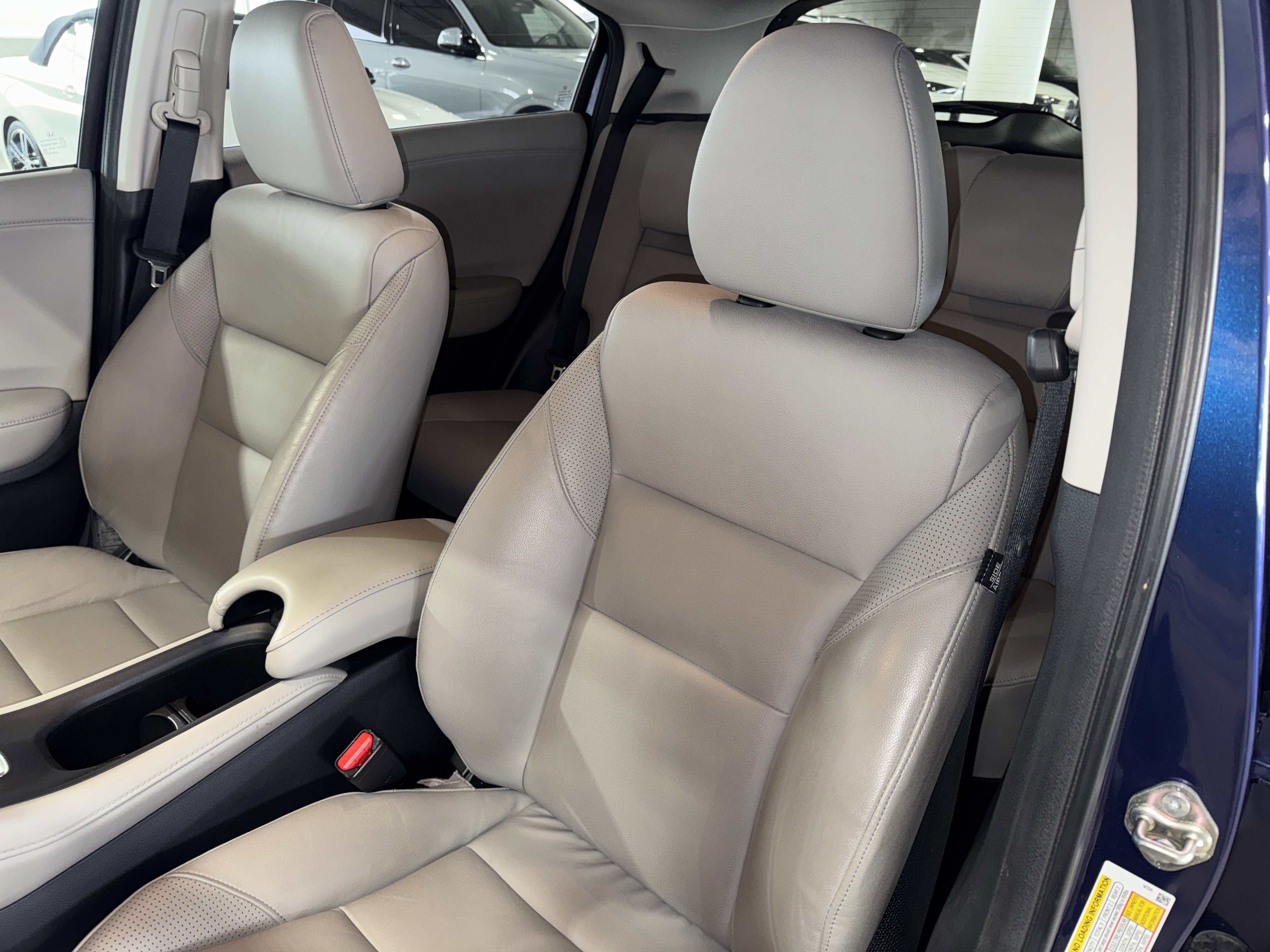 Used 2017 Honda HR-V EX-L image 32