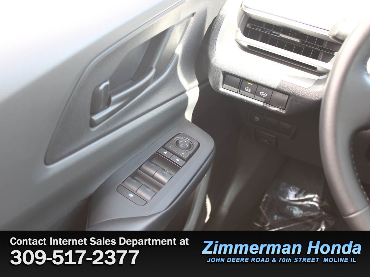 Used 2023 Toyota Prius LE FWD image 14