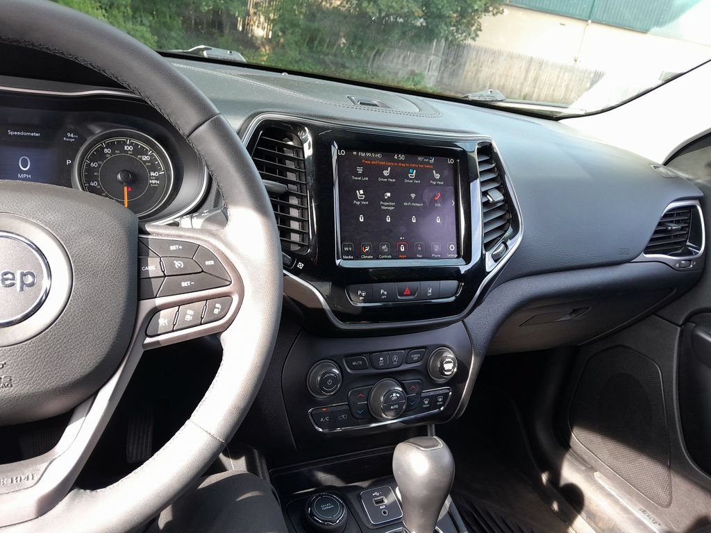 Used 2021 Jeep Cherokee Limited w/ Elite Package AWD/4WD image 19