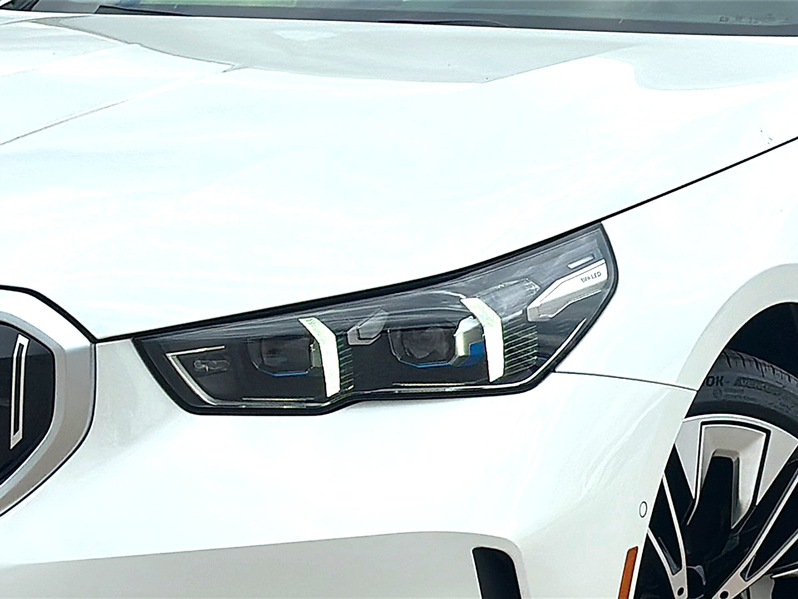 New 2026 BMW 530i w/ Premium Package RWD image 4
