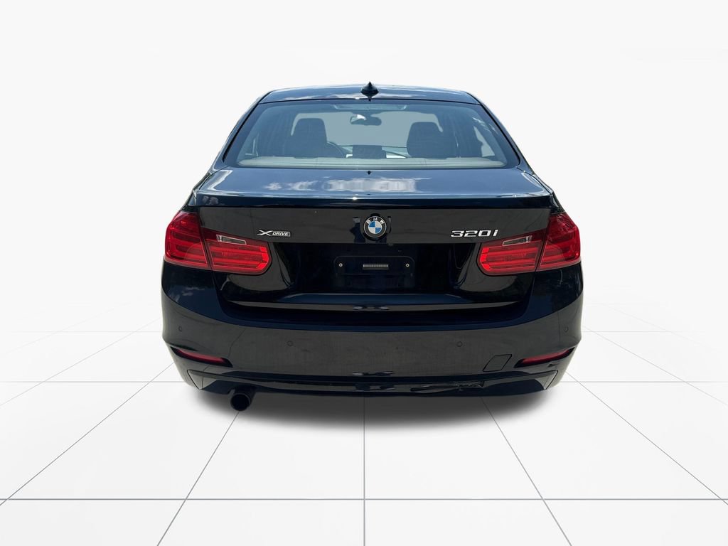 Used 2015 BMW 320i xDrive Sedan AWD/4WD image 7