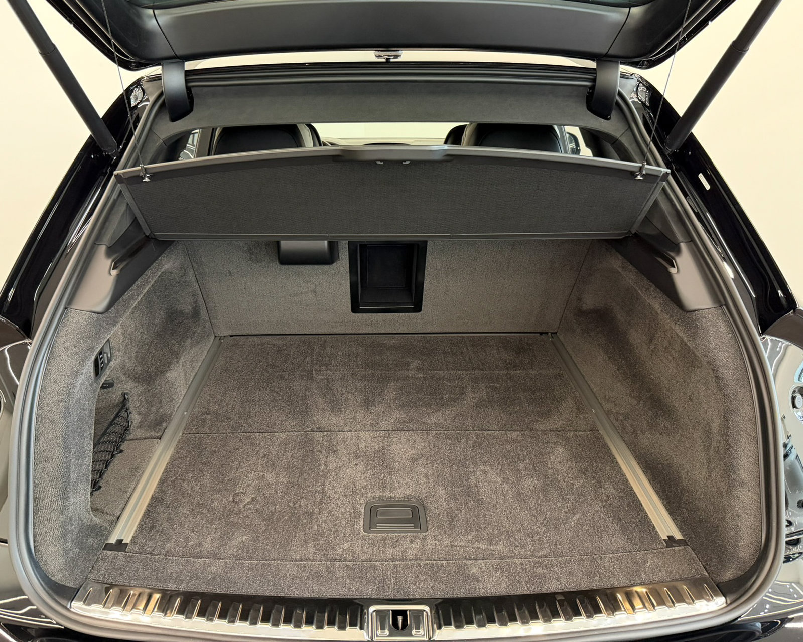 New 2027 Bentley Bentayga AWD/4WD image 54