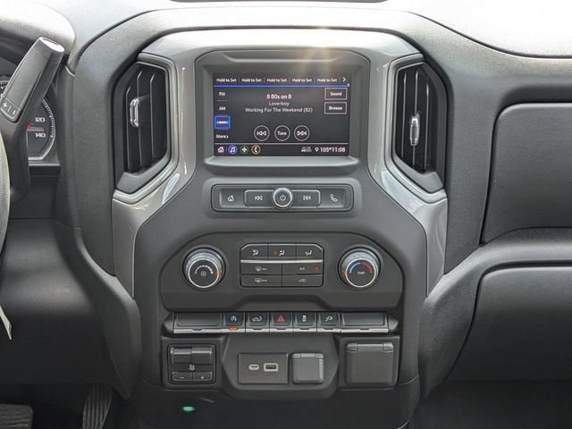 Used 2022 Chevrolet Silverado 1500 Custom w/ LPO, Blackout Package AWD/4WD image 18