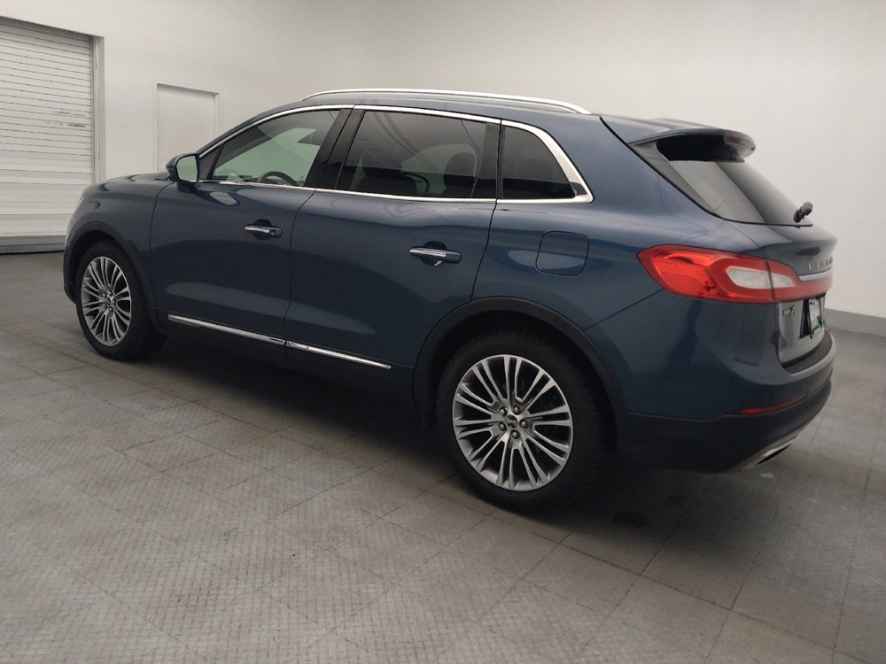 Used 2016 Lincoln MKX Reserve w/ Technology Package FWD image 3