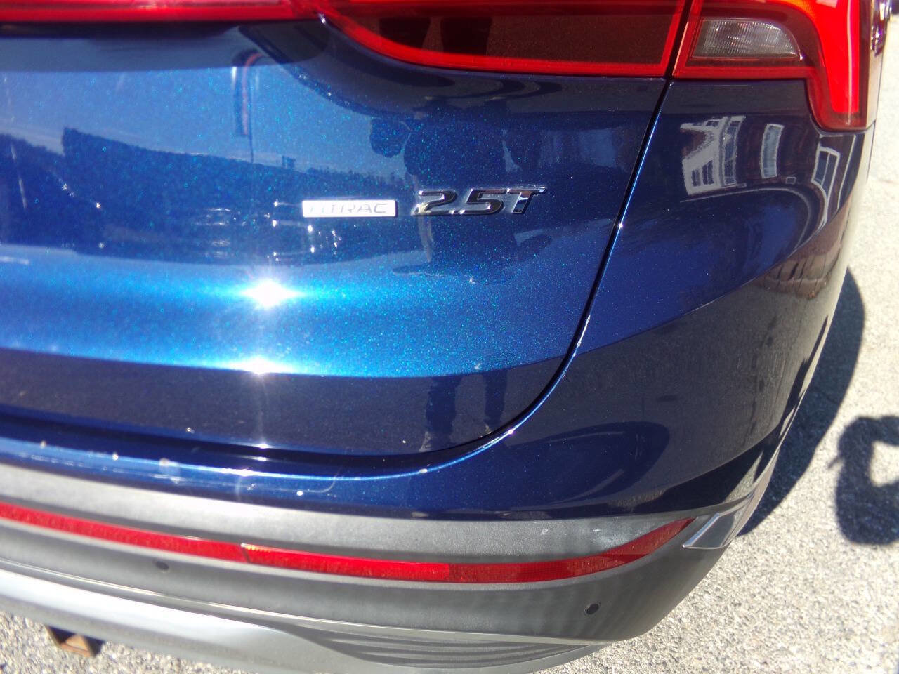 Used 2021 Hyundai Santa Fe Limited image 9