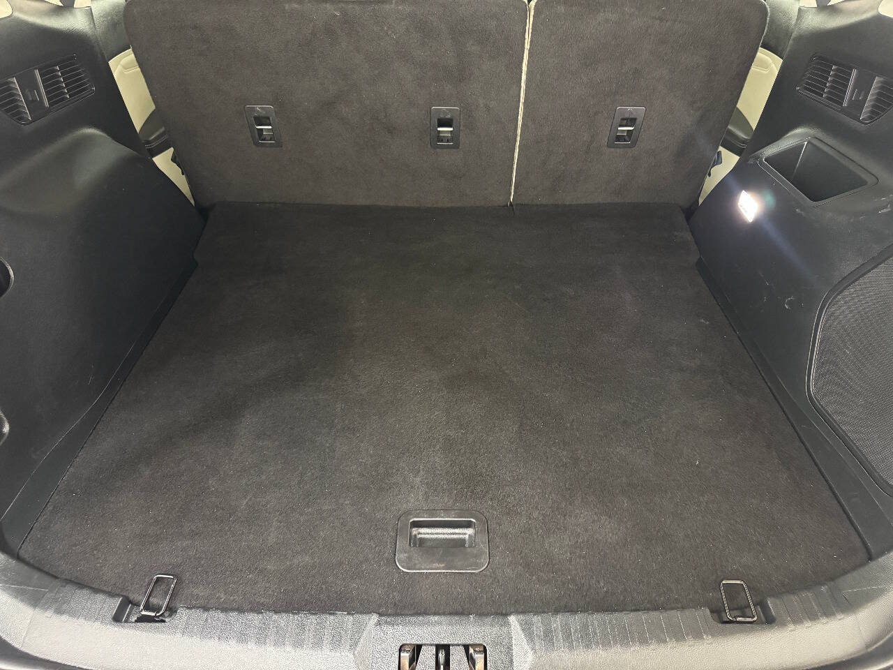 Used 2019 Ford Edge Titanium w/ Equipment Group 301A FWD image 69