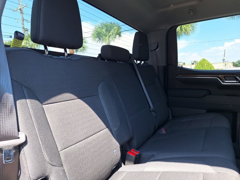 Used 2025 Chevrolet Silverado 1500 LT image 29