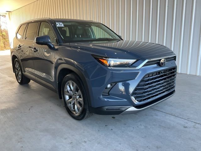 Used 2025 Toyota Grand Highlander FWD image 28