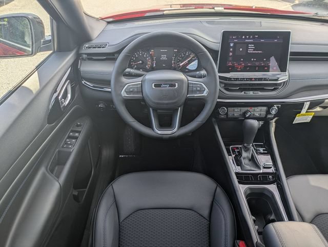 New 2026 Jeep Compass Latitude AWD/4WD image 28