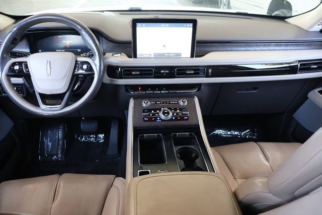 Used 2020 Lincoln Aviator Reserve w/ Equipment Group 202A AWD/4WD image 16