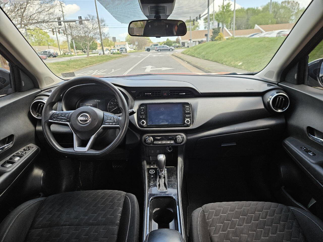 Used 2022 Nissan Kicks SV FWD image 17