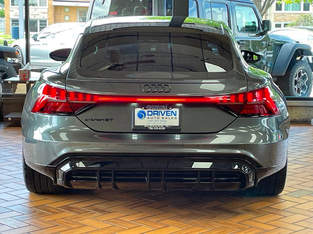 Used 2024 Audi e-tron GT Prestige w/ Prestige Package AWD/4WD image 9