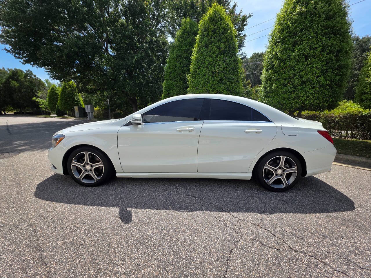 Used 2014 Mercedes-Benz CLA 250 image 2