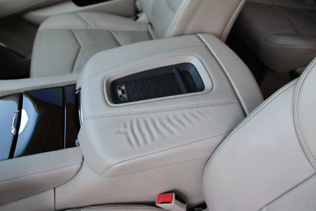Used 2015 Cadillac Escalade ESV Premium AWD/4WD image 22