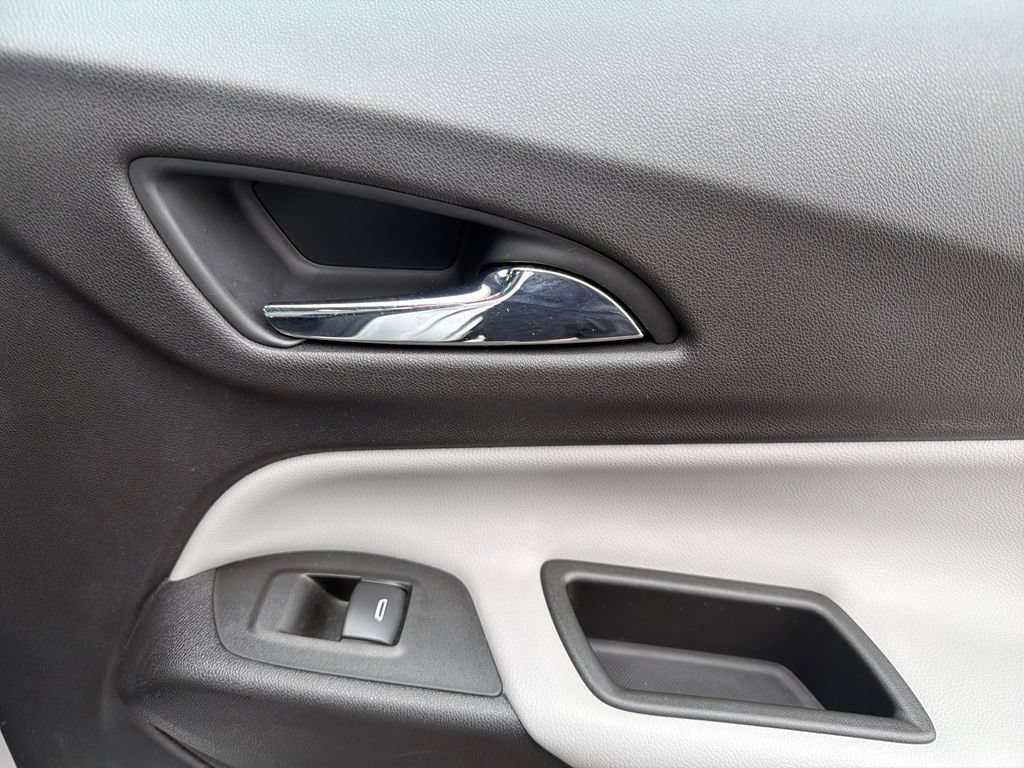 Used 2020 Chevrolet Equinox LS w/ LPO, Floor Liner Package FWD image 24