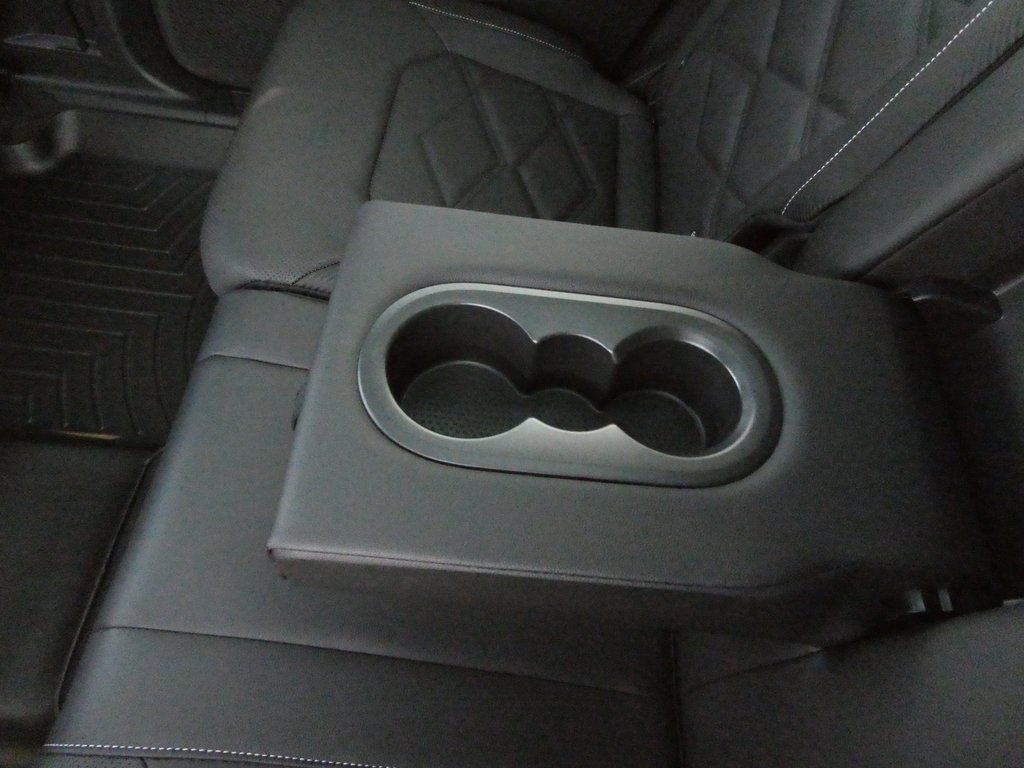 New 2025 Volkswagen Atlas Cross Sport SE image 39