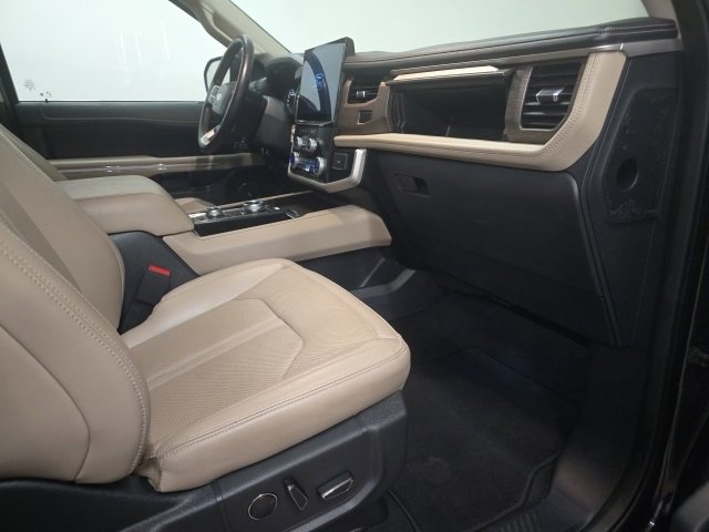 Used 2024 Ford Expedition Max Limited image 4