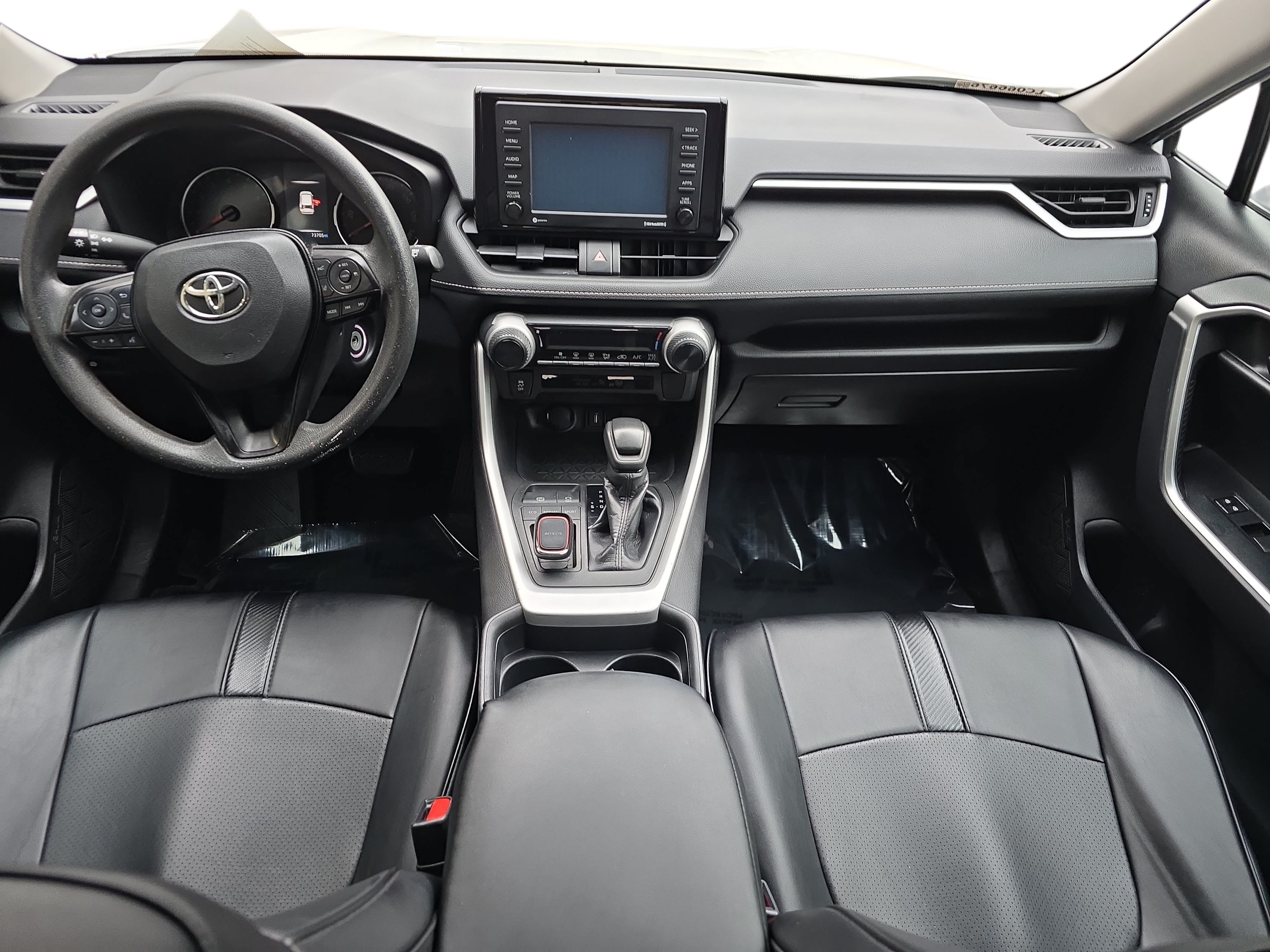 Used 2020 Toyota RAV4 LE FWD image 9