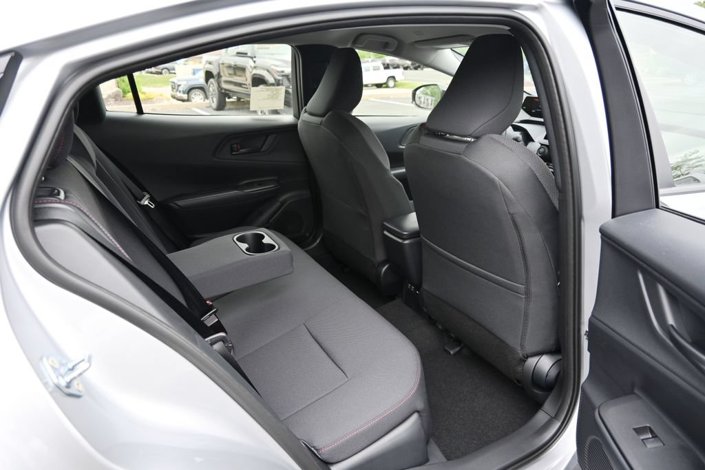 New 2026 Toyota Prius Plug-In Hybrid FWD image 13