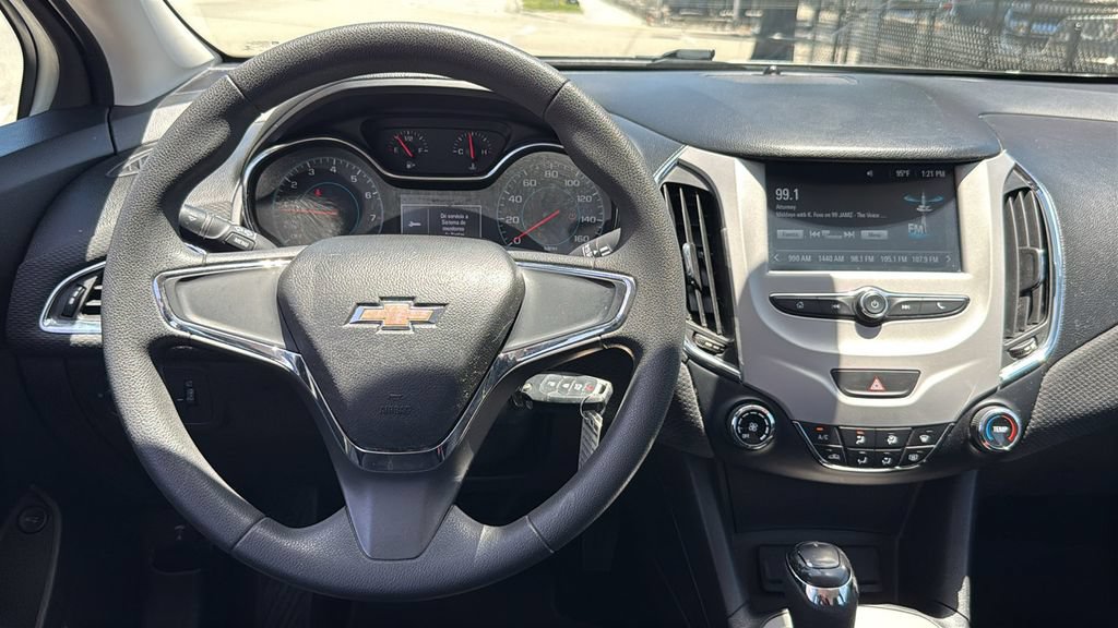 Used 2018 Chevrolet Cruze LS FWD image 28