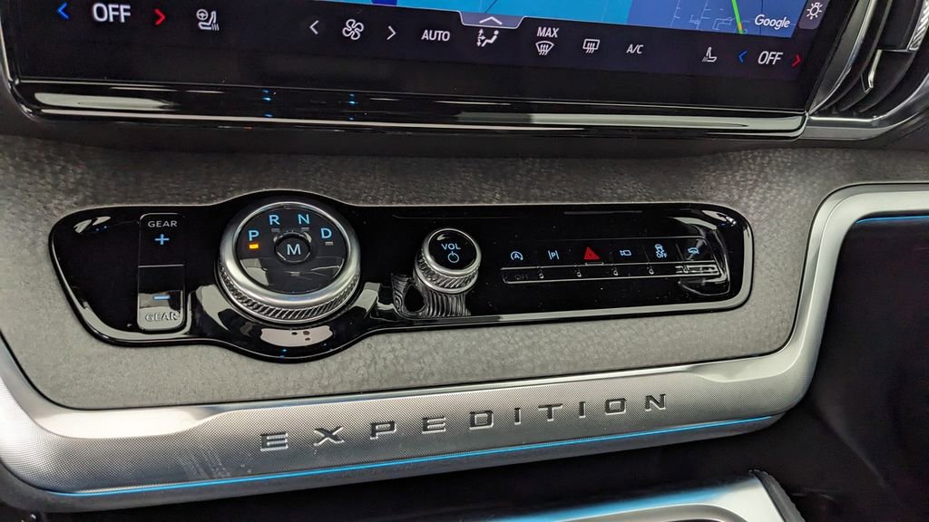 New 2026 Ford Expedition Tremor image 29