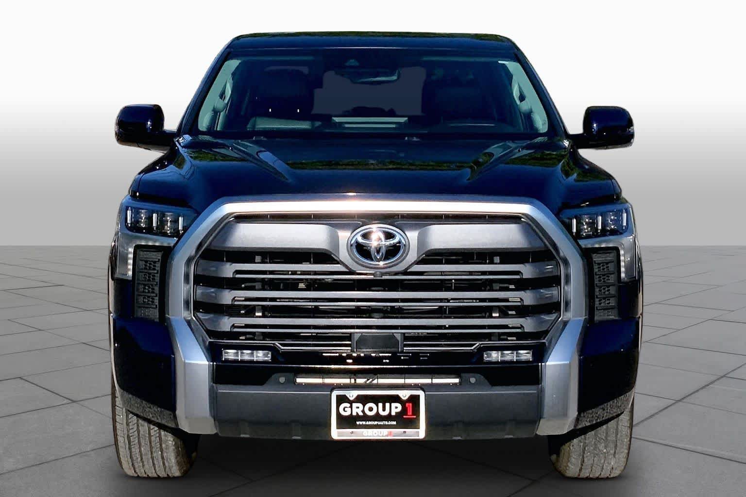 Used 2023 Toyota Tundra Limited AWD/4WD image 4