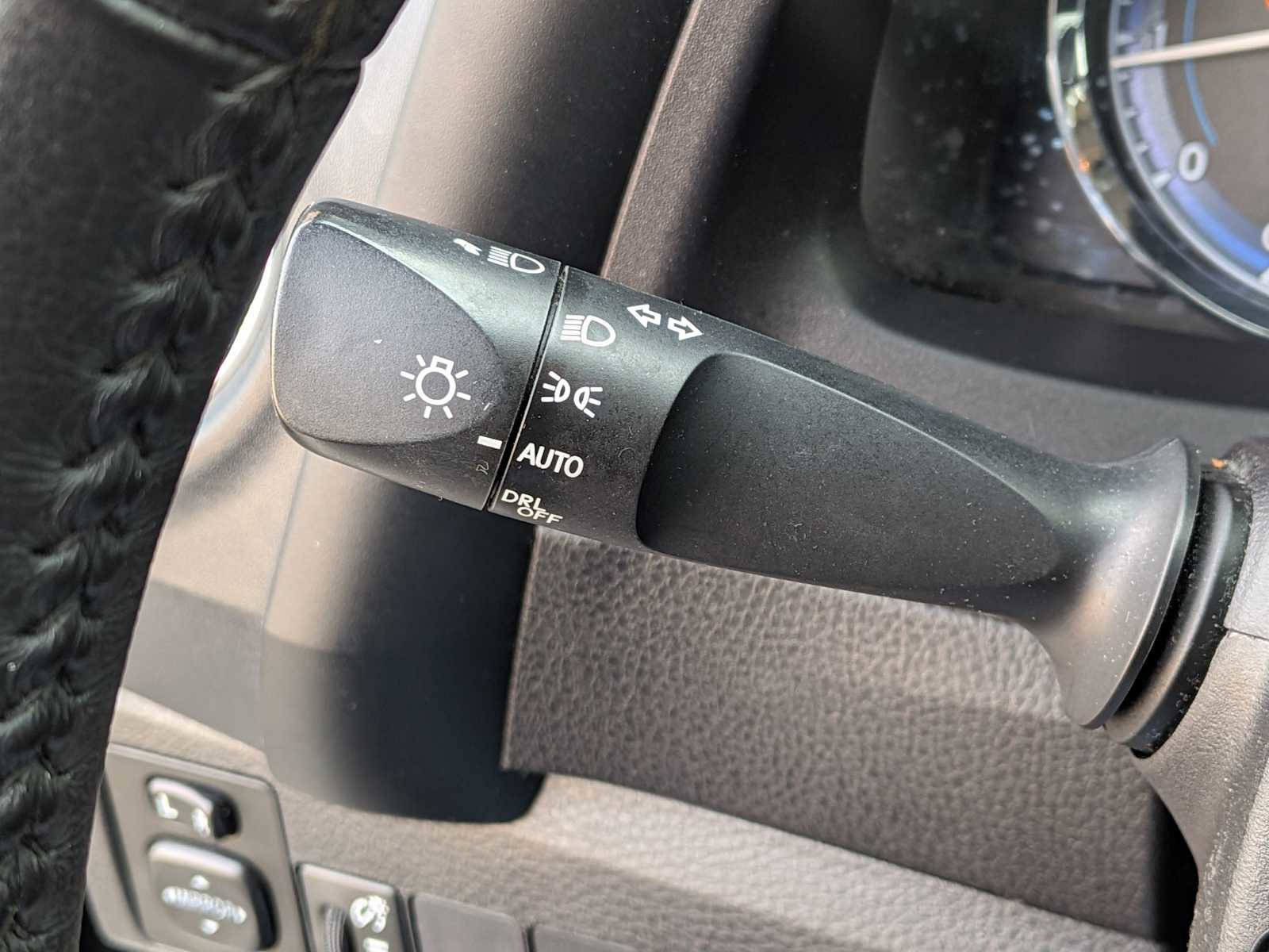 Used 2017 Toyota Corolla SE image 25