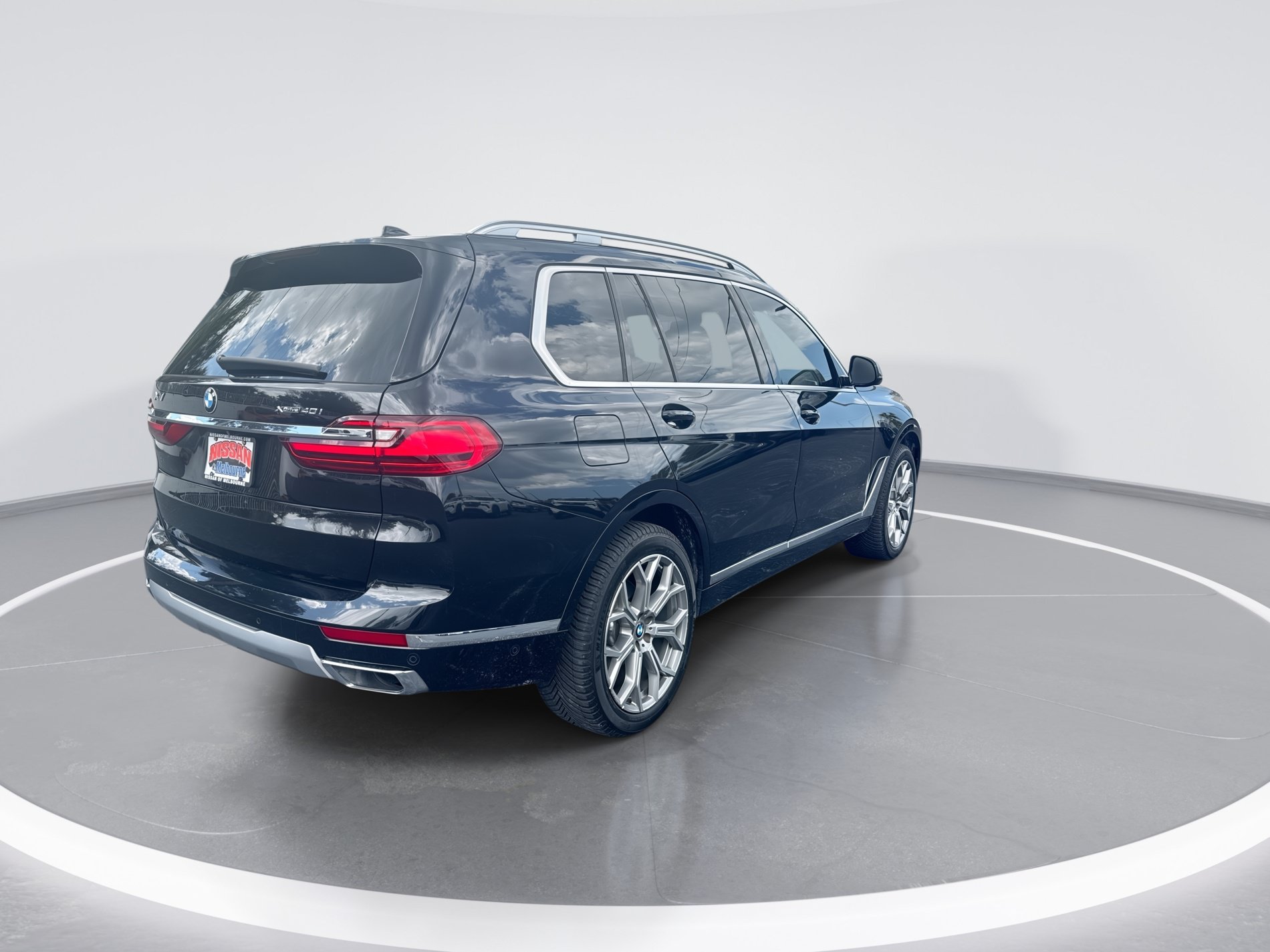 Used 2020 BMW X7 xDrive40i w/ Luxury Seating Package AWD/4WD image 4