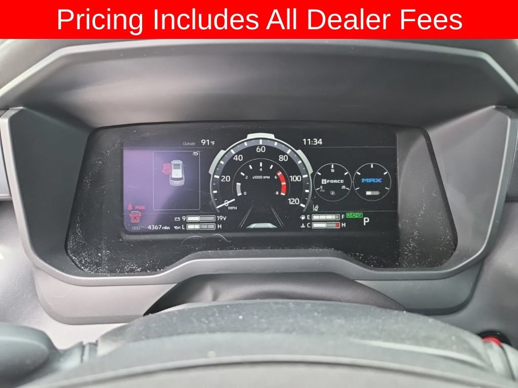 Used 2025 Toyota Sequoia Platinum AWD/4WD image 4