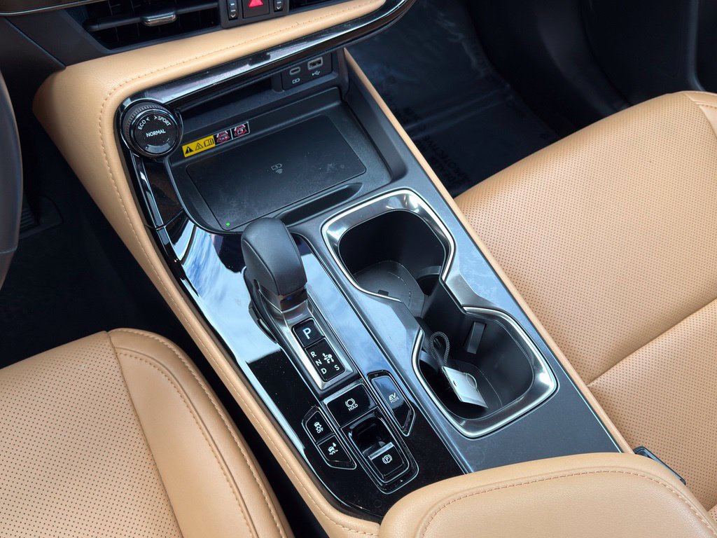 Certified 2026 Lexus NX 350h AWD w/ Accessory Package (Z2) image 22