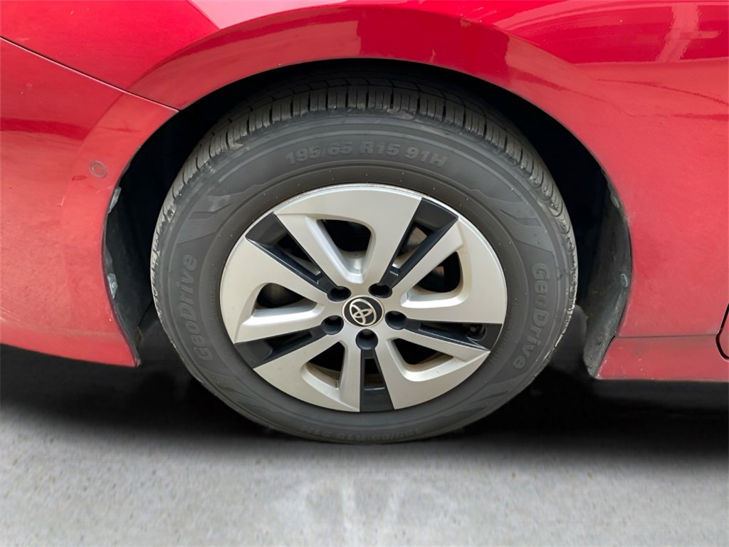 Used 2017 Toyota Prius Two w/ Prius Two Safety Plus Package image 9