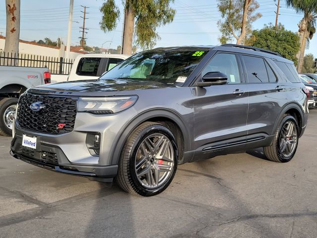 Used 2025 Ford Explorer ST image 26