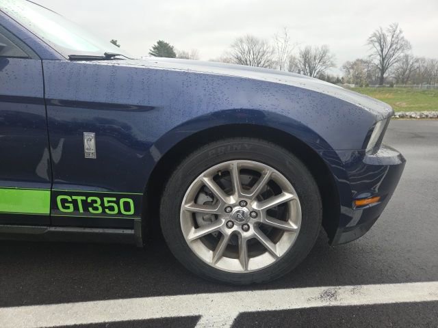 Used 2011 Ford Mustang GT Premium w/ 401A Rapid Spec Order Code image 4