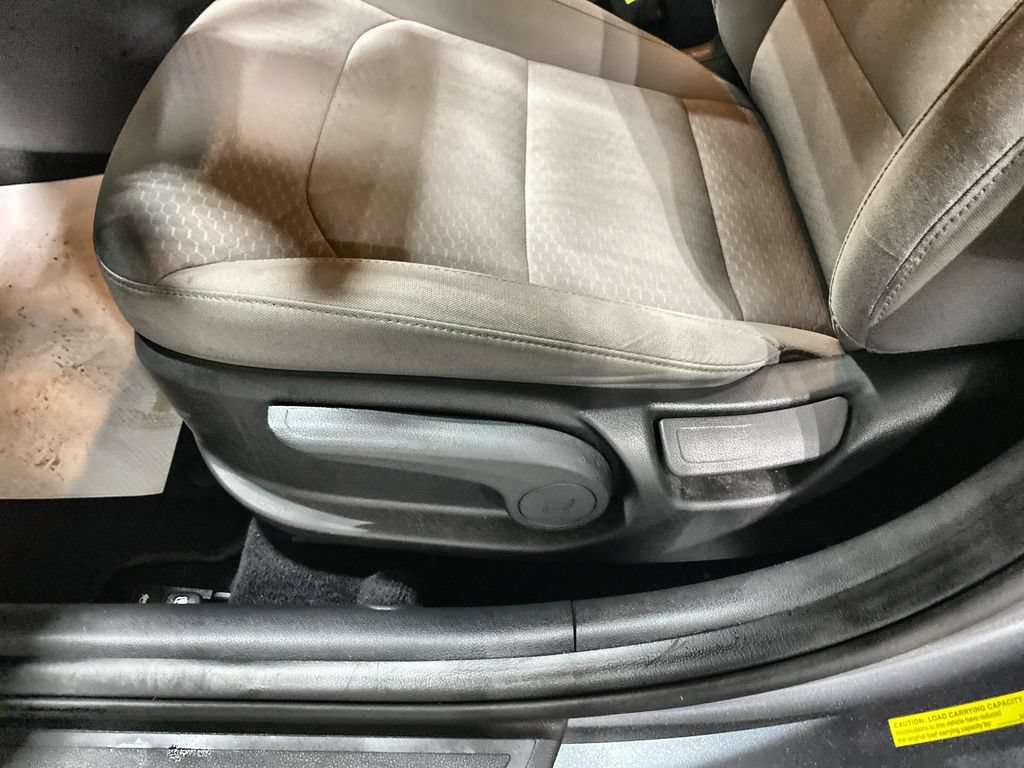 Used 2019 Hyundai Elantra Value Edition FWD image 16