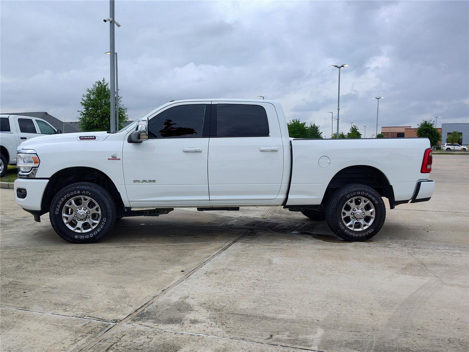 Used 2024 RAM 2500 Laramie AWD/4WD image 3