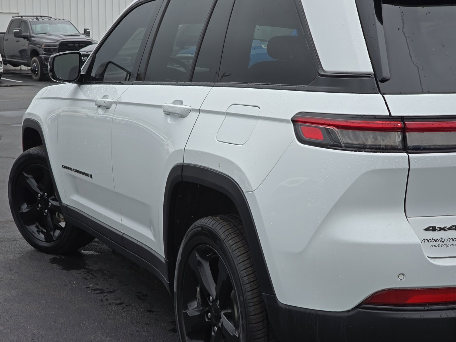 Used 2023 Jeep Grand Cherokee Altitude AWD/4WD image 61