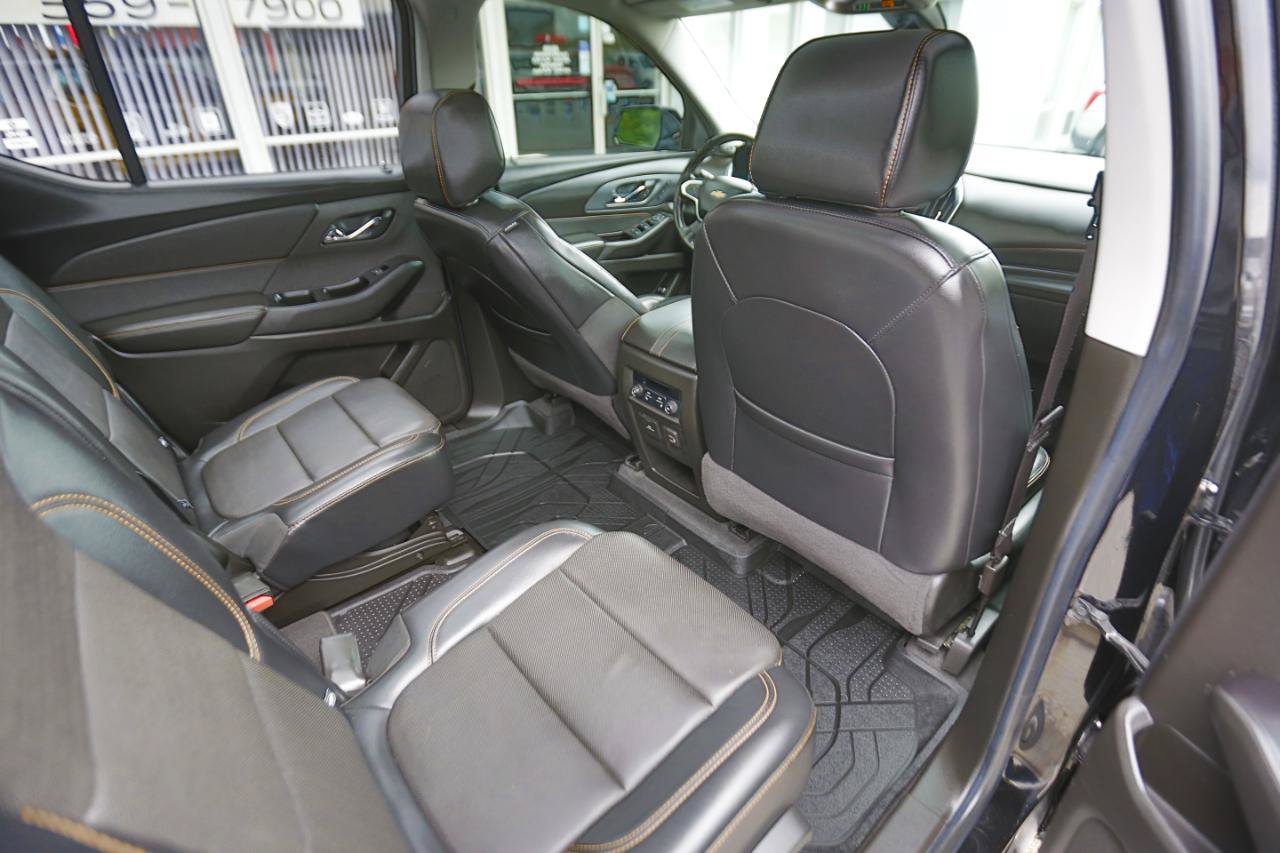 Used 2018 Chevrolet Traverse Premier w/ Driver Confidence II Package FWD image 15