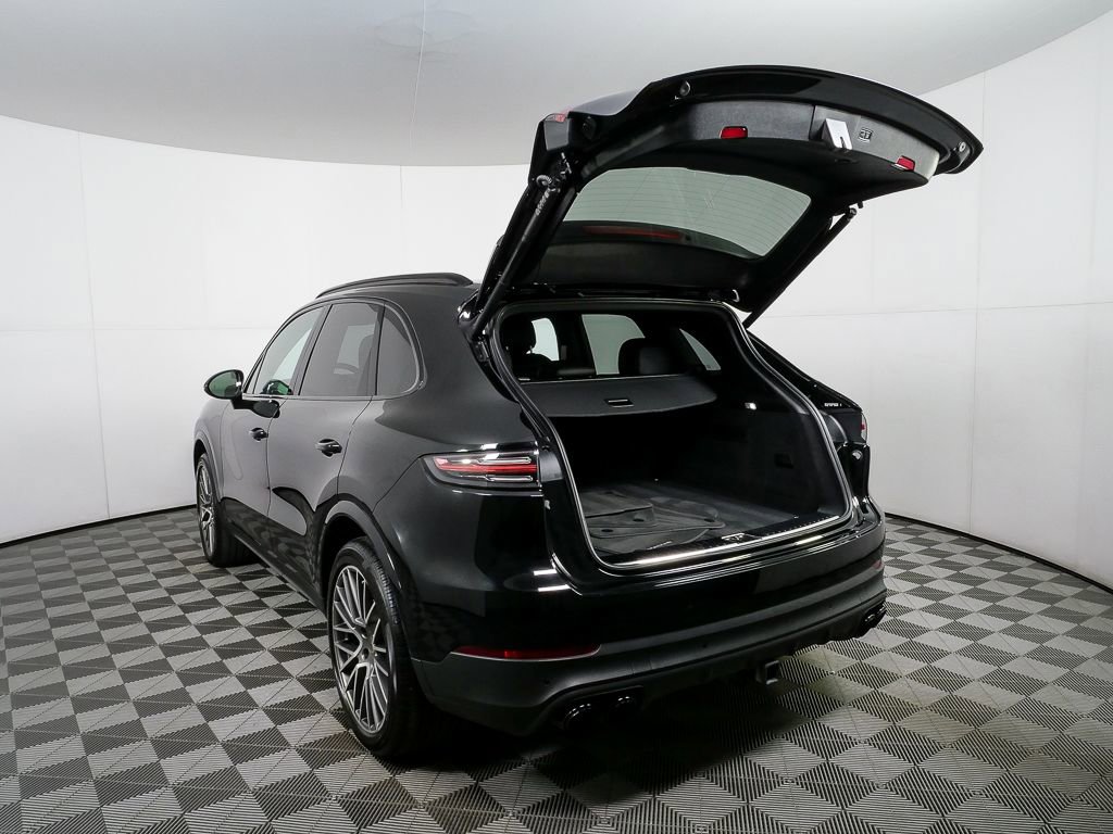 Certified 2022 Porsche Cayenne image 35