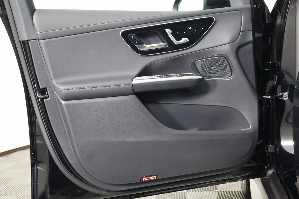 New 2026 Mercedes-Benz GLC 300 4MATIC image 7