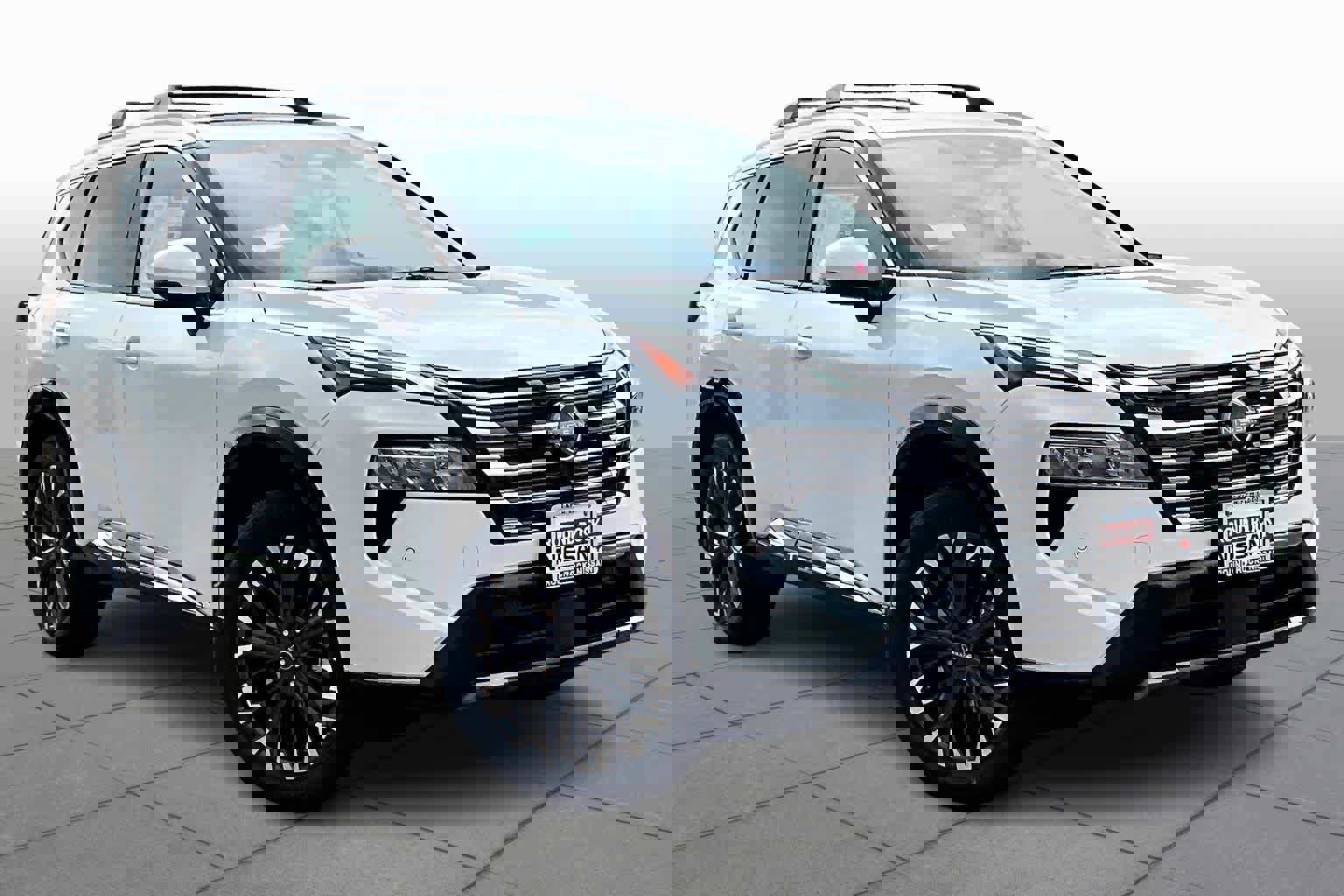 New 2026 Nissan Rogue Platinum image 2