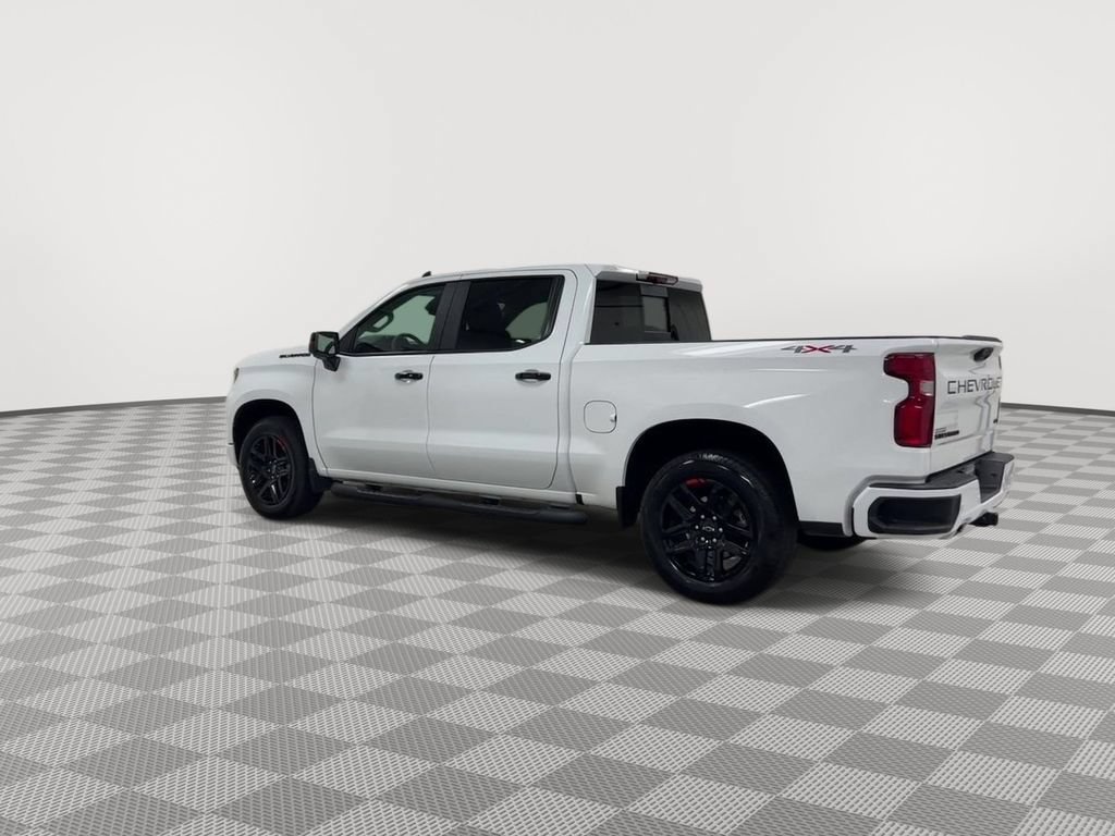 Used 2023 Chevrolet Silverado 1500 RST w/ Redline Edition AWD/4WD image 6