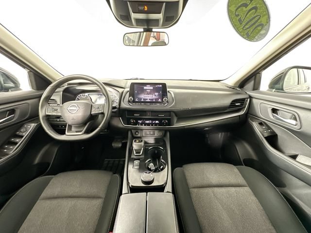 Used 2025 Nissan Rogue SV AWD/4WD image 30