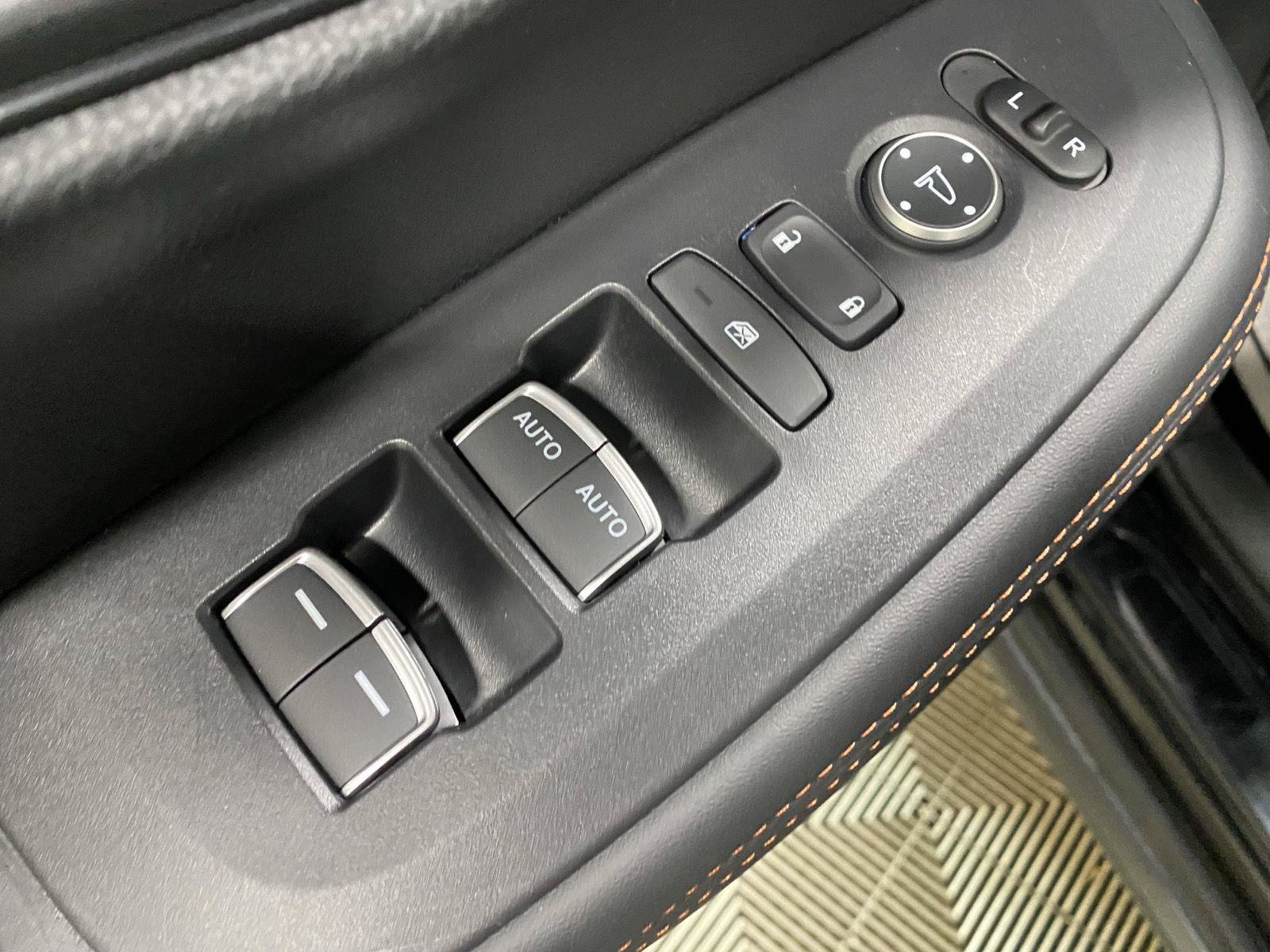 Used 2024 Honda HR-V Sport image 17