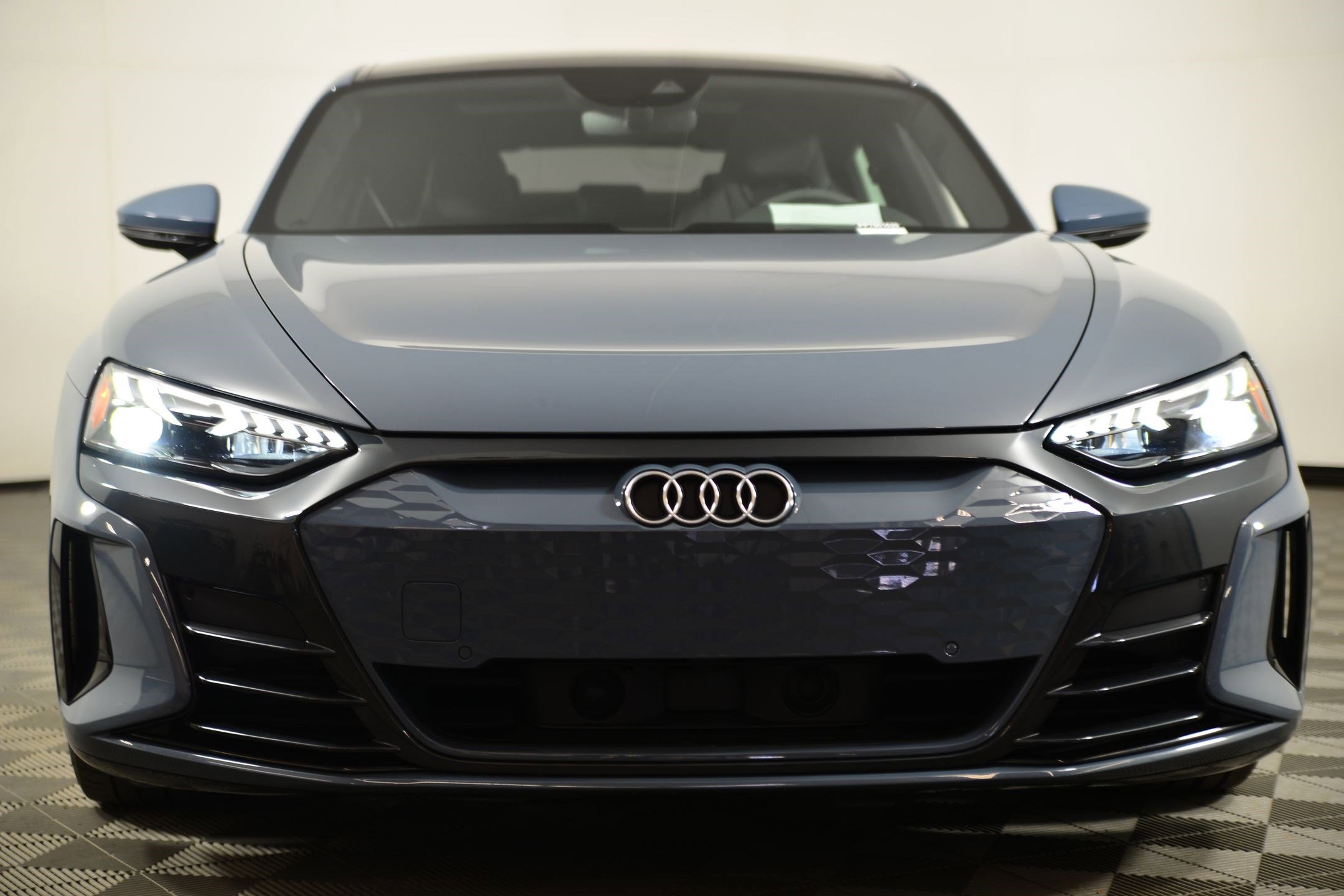 Certified 2023 Audi e-tron GT Premium Plus image 5