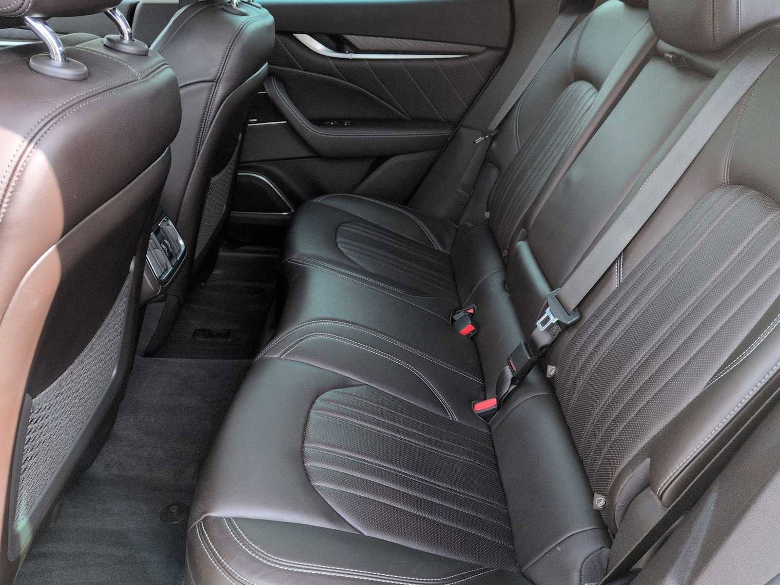 Used 2019 Maserati Levante S GranLusso image 20