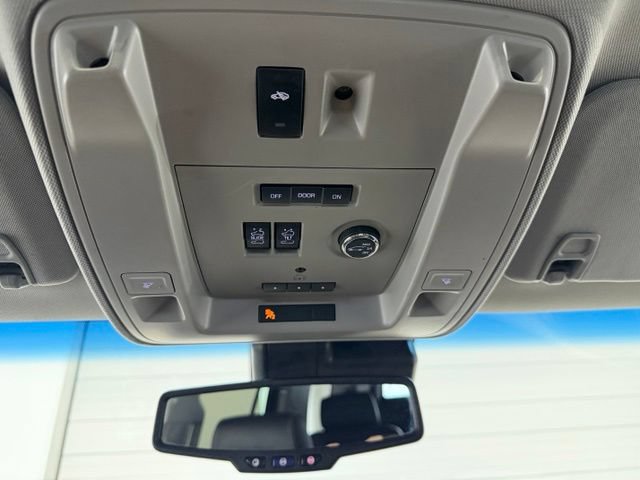 Used 2017 GMC Yukon Denali w/ Open Road Package AWD/4WD image 20