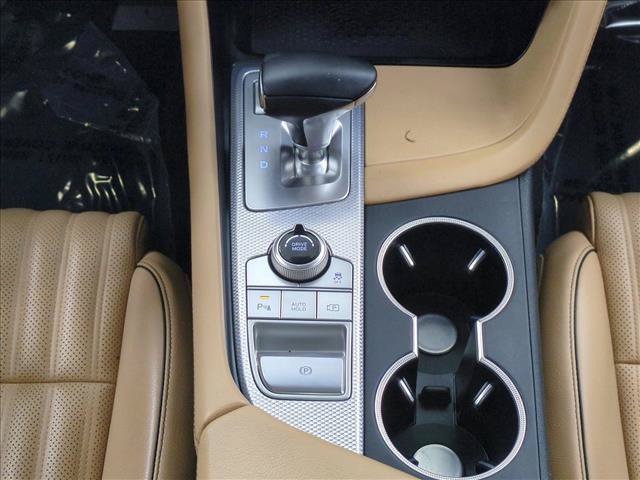 Used 2022 Genesis G70 2.0T w/ Prestige Package RWD image 12